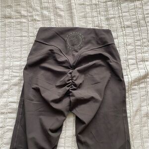 NWOT Green Gymshark Leggings